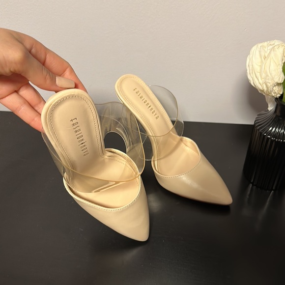 Amazing Fashionnova clear and nude heels. Size 5.5 - Picture 7 of 8